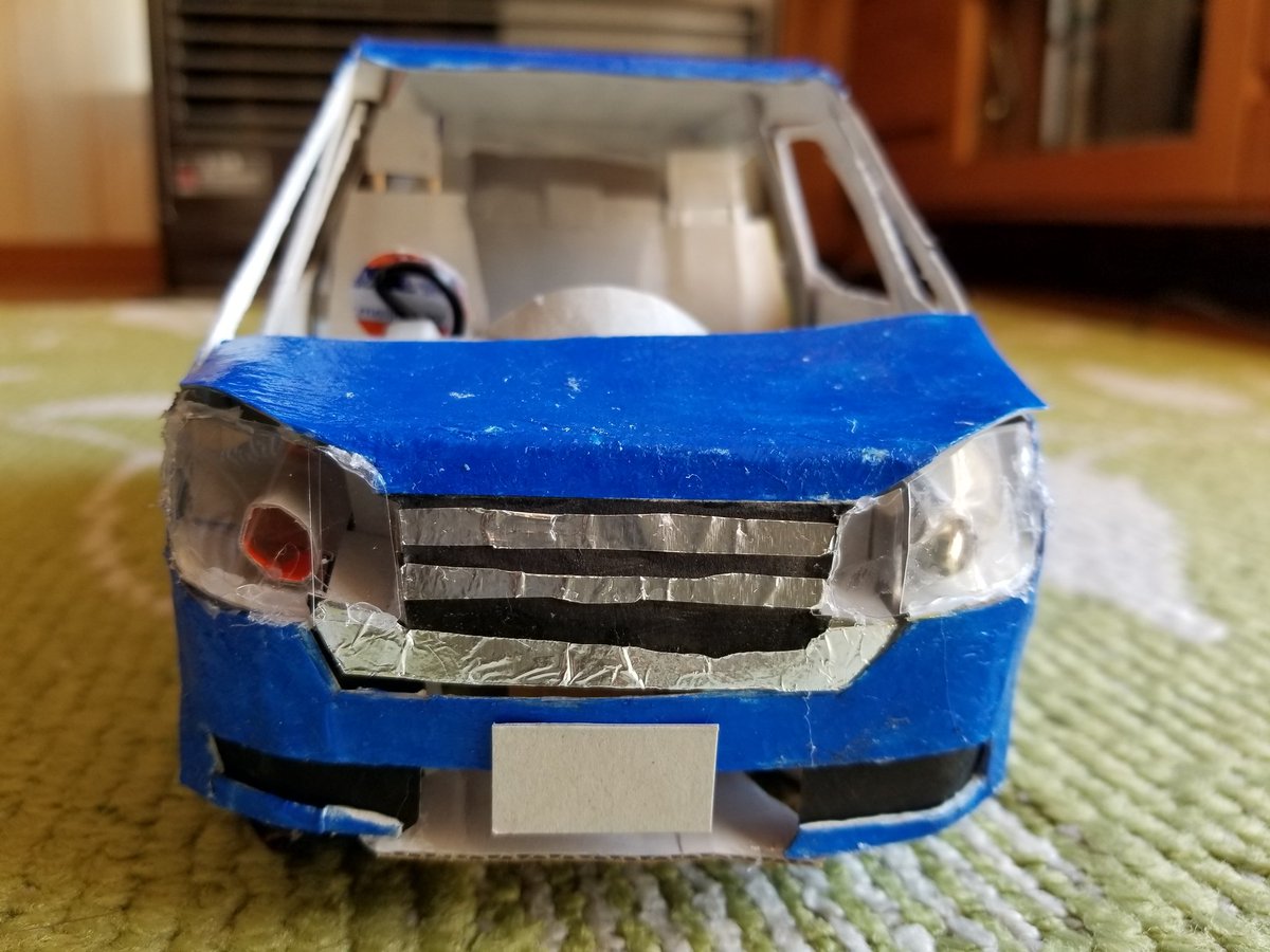 わに牧場 車作りました タイヤとハンドルは連動してます 五年生 工作 ペーパークラフト ダンボール職人 ミニチュア 車