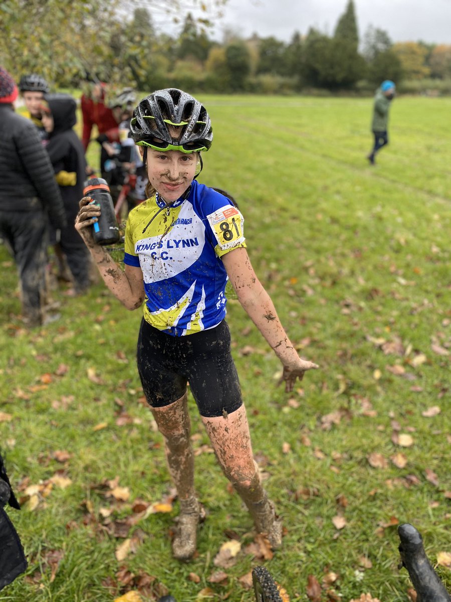 Florence loves the mud! A proper cyclocross course from  <a href="/crawleywheelers/">Crawley Wheelers</a> for today’s <a href="/NatCXTrophy/">HSBC UK | Cyclo-Cross National Trophy</a> saw Florence racing in top three for much of the race, with a crash on the last lap resulting in 5th place!
