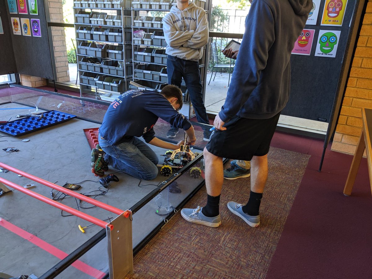 AmerigoNapa's tweet image. Our students in the #Roboticsclub helped host a #RoboticsTournament at Justin-Siena, today! It was great to see them assisting young students in their competitions and presentations! 🤖

#Amerigo #AmerigoNapa #JustinSiena #Napa #NapaValley #robotics #competition #robots #robot