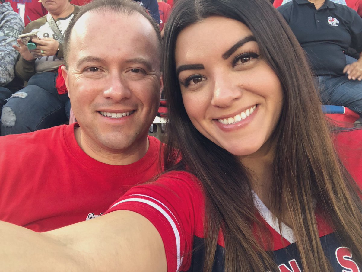 SaMi_DaWg's tweet photo. Go Dogs! #BulldogPix https://t.co/AXxiMUXURb
