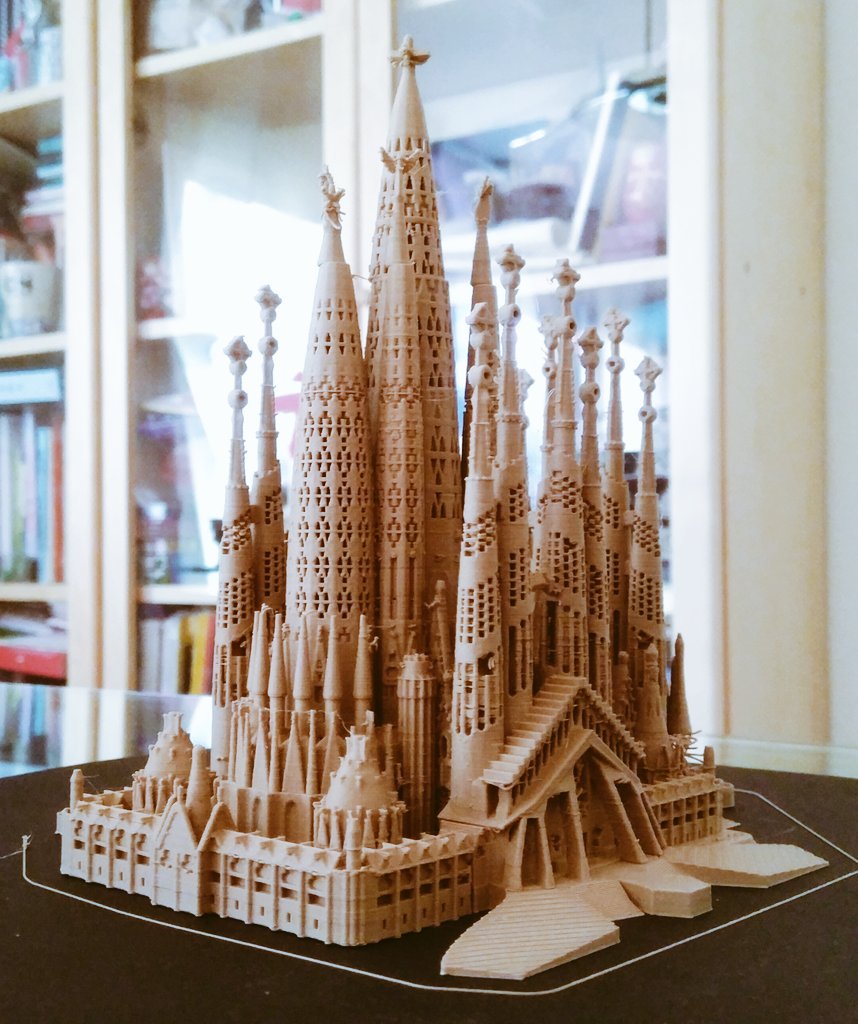 Plas3D's tweet image. Sagrada Familia model by @LDIbarra is stunning!  #plas3d #sagradafamilia #miniworld3d #Barcelona #woodpla