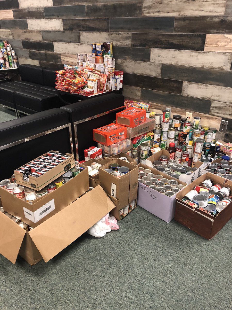 Ddlp1986's tweet photo. Cedar Valley Jags showed their generosity during the canned food drive this week. #jags1920 https://t.co/3eWqoIB6qj