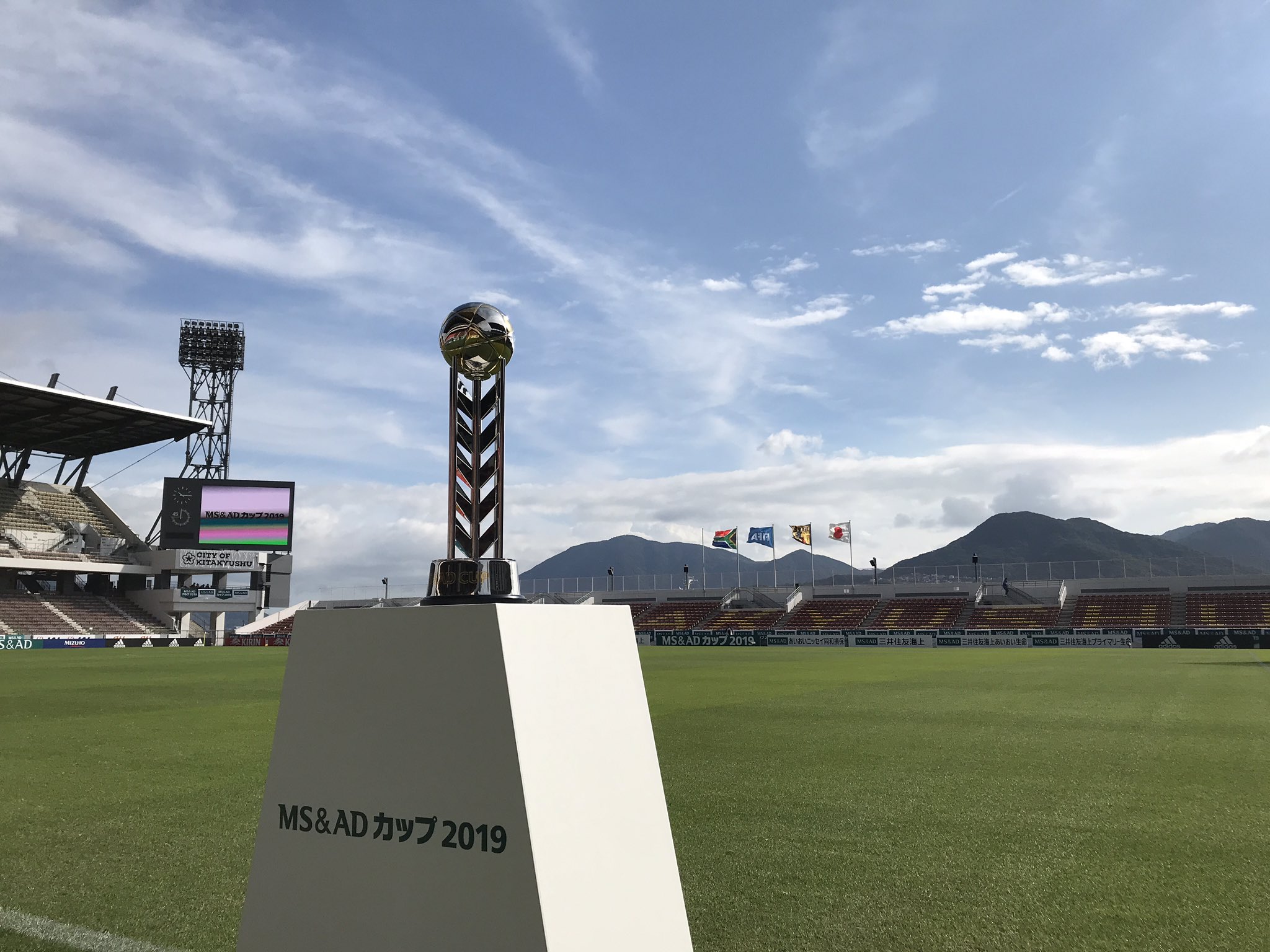 Jfaなでしこサッカー これまで背中のネームは名字で統一していましたが 今回から下の名前でもokになりました なでしこジャパン では数名の選手が下の名前に変わっていますので こちらにも注目してみてくださいね こちらは 清水梨沙 選手の