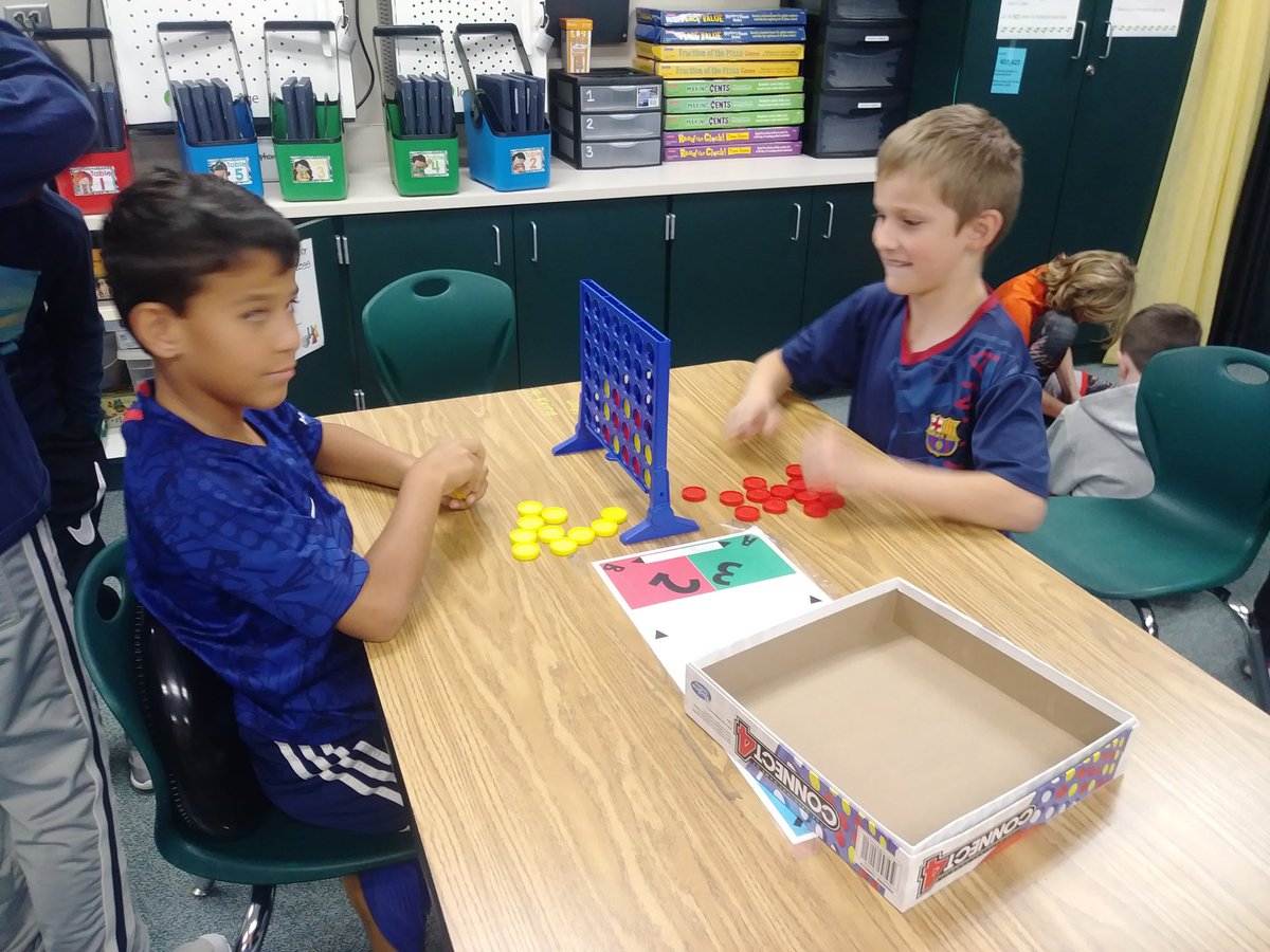 MrsWilliamsRES's tweet image. Who knew that indoor recess with our @SlcPALs @Trae_Williams13 could be so fun and competitive!  These #happycampers are loving #Uno #ConnectFour #Sorry and #Monopoly @rockenbaughES