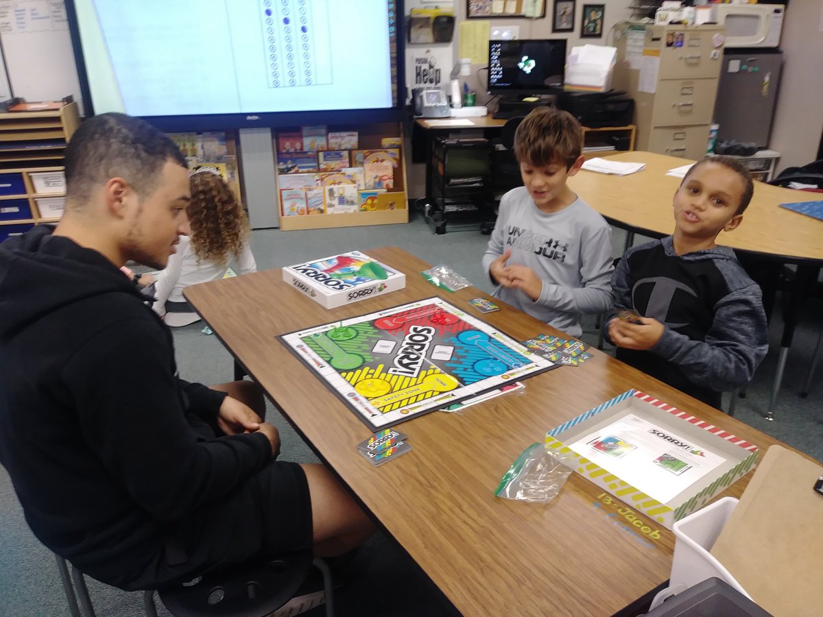 MrsWilliamsRES's tweet image. Who knew that indoor recess with our @SlcPALs @Trae_Williams13 could be so fun and competitive!  These #happycampers are loving #Uno #ConnectFour #Sorry and #Monopoly @rockenbaughES