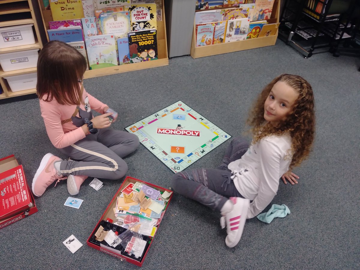 MrsWilliamsRES's tweet image. Who knew that indoor recess with our @SlcPALs @Trae_Williams13 could be so fun and competitive!  These #happycampers are loving #Uno #ConnectFour #Sorry and #Monopoly @rockenbaughES