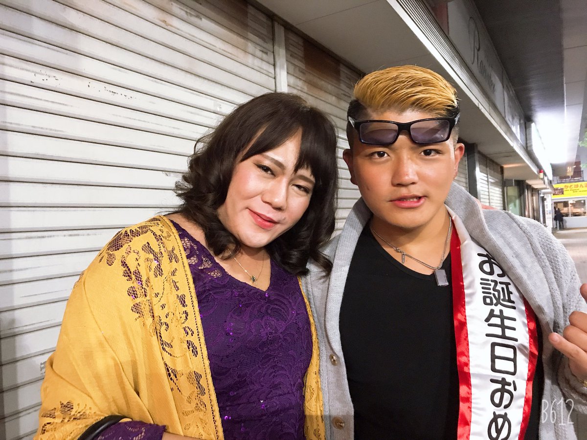 DONPY_Earth's tweet photo. かず軍曹誕生祭END！！

過去最多人数 35人で乾杯！

藤沢ななちゃんも駆けつけてくれて最高の一日になりました！

途中テレビ取材受けて結局寝たの朝5時過ぎ。呑み始めから13時間呑んでた。

遠征組も含めて本当にお疲れ様でした！！

#藤沢なな
#もんじょり
#誕生祭
#小岩 https://t.co/1oia8SFj1l
