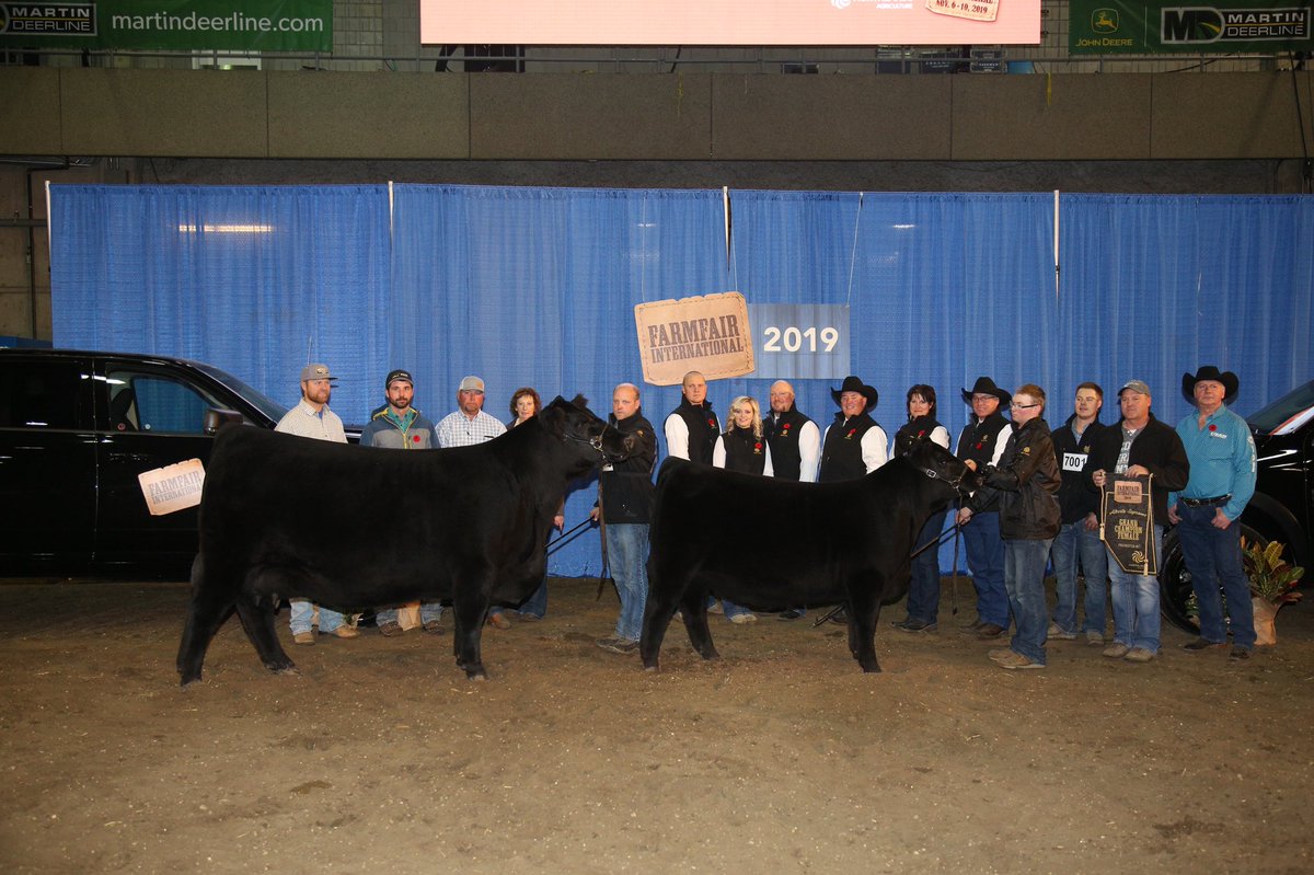 FarmfairInt's tweet photo. The Grand Champion Female was Angus cow BROOKING COUNTESS from Brooking Angus of Radville, Saskatchewan. The Grand Champion Bull was Limousin GREENWOOD ELECTRIC IMPACT ET from Greenwood Limousin of Lloydminster. Thank you to @RamTrucksCanada and our judges. #farmfair https://t.co/YwXV2yYSPa