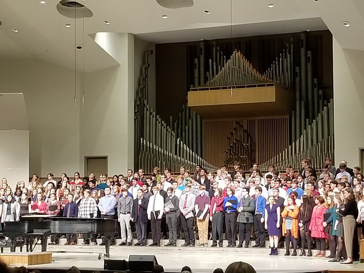 selliskoss's tweet photo. If you can't handle my stellar video skills, here is are pictures of Will at ILMEA! #rowvastrong https://t.co/B3mJfMGGdD