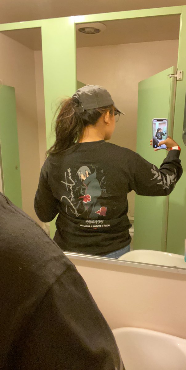 rells (@varrellie) on Twitter photo 2019-11-10 03:10:28 I originally bought this for @thatjapp17 but I think I might keep it now 🙊 I originally bought this for @thatjapp17 but I think I might keep it now 🙊
