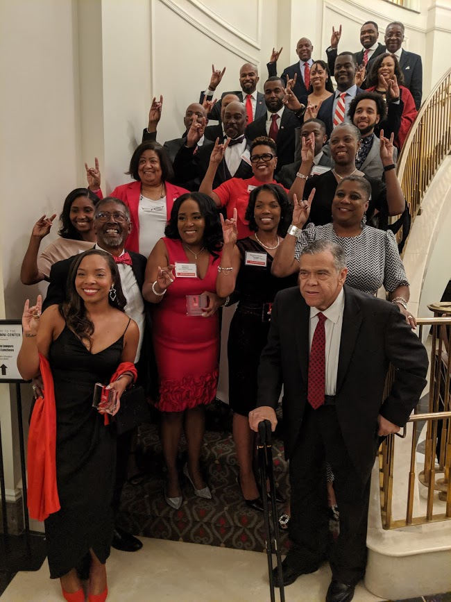 SciencesDiverse's tweet photo. I was honored to be among the 40 alumni recognized Friday night by the NC State Black Alumni Society. @NCState has been a bright light in my life since I came as a freshman. They saw potential in me, they nurtured me and encouraged me. I❤️ my Wolfpack family. #NCStateBAS #BAS40TH https://t.co/A1d6PE6JTv