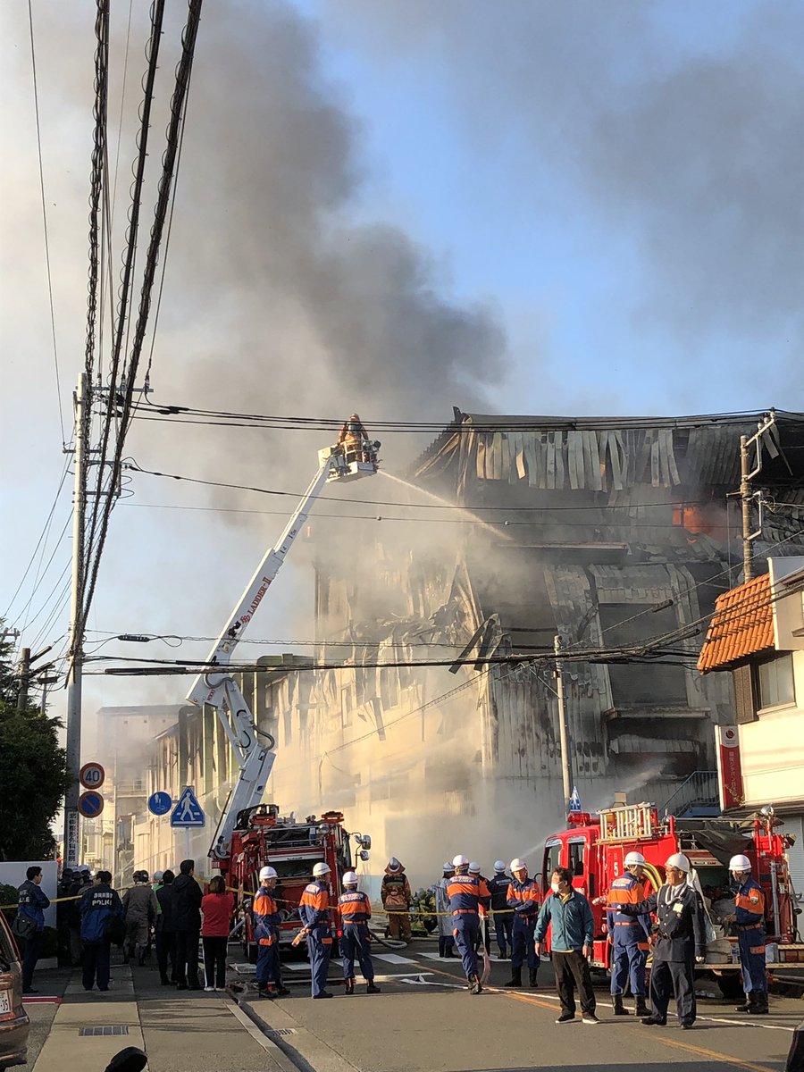 斎藤さん イデシギョーの火事の時まだ中で燃える状態の時に無線でほぼ鎮圧状態って連絡取り合ってたの鎮圧状態ってまだ火が消えた状態なわけじゃないんだな