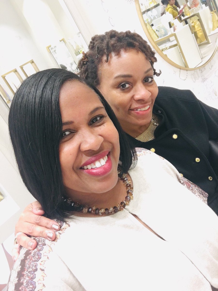 evadcoleman's tweet photo. You’ve still got time to get here! #AlphaKappaAlpha @oao1908 #OmegaAlphaOmega chapter #KendraScottGivesBack party with 20% of sales donated to #AllianceForABrighterCommunityFoundation. #AKAOAO #IMessenger #TexasMetroNews #GarlandJournal https://t.co/LK62yxo4ZY