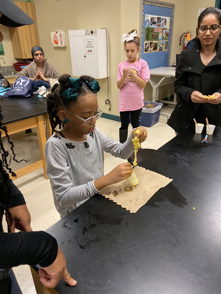 MerissaSorenson's tweet photo. Galaxies Galaxies! Students had fun making slime tonight at #bcelitnight #bearcreek @JasonTom4436 https://t.co/V5G5ELtWnT