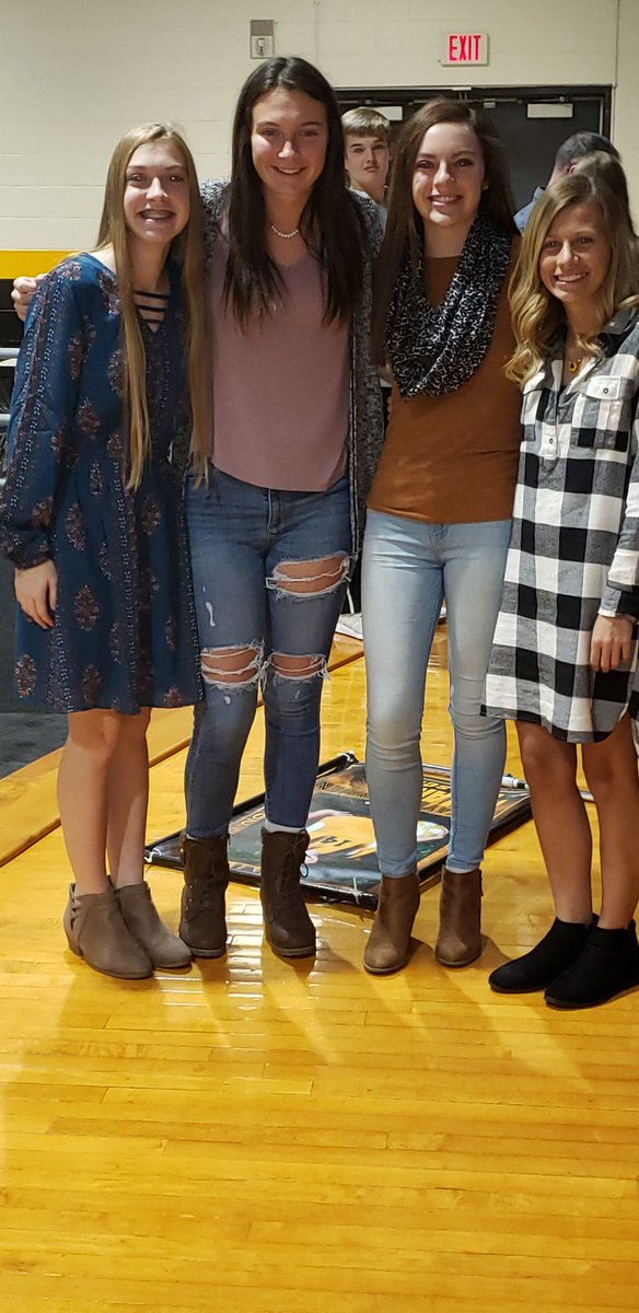 mhs_lady's tweet photo. 2019 Milan Lady Indians Soccer Banquet 

ROOKIE OF THE YEAR: KILEY SMITH

OFFENSIVE PLAYER OF THE YEAR:   LILY PHELPS

DEFENSIVE PLAYER OF THE YEAR:   BAILEY BALL

110% AWARD:  BELLA KNUEVEN

MVP: AUDREY SCHMIDT https://t.co/ELosMcnOuX