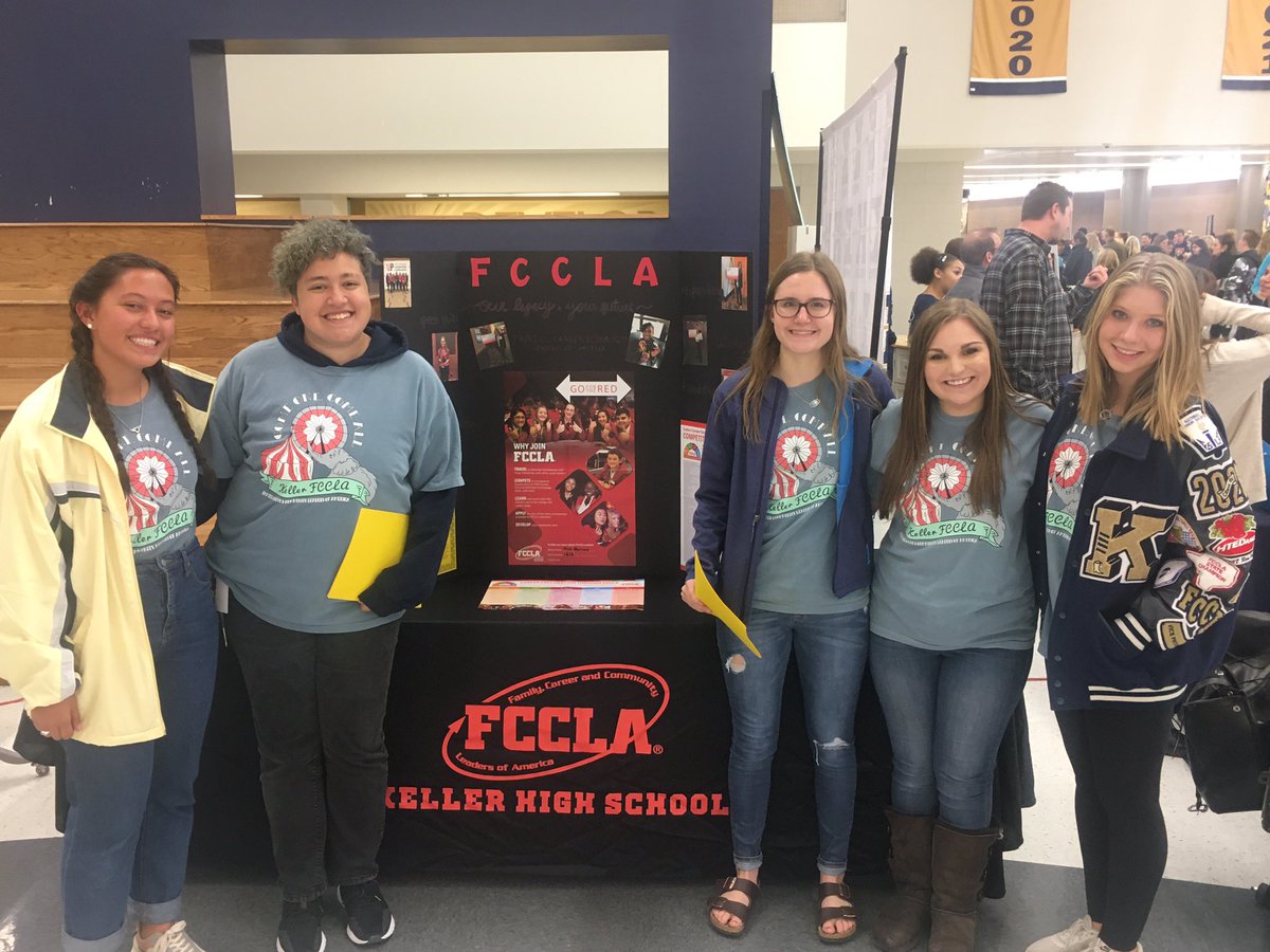 KellerISD_CTE's tweet photo. @Kellerhsfccla is rocking the Indian showcase at @KHSIndianNation     #CTEinKISD #celebratekisd @shellywagg https://t.co/7p8IIyEYcD