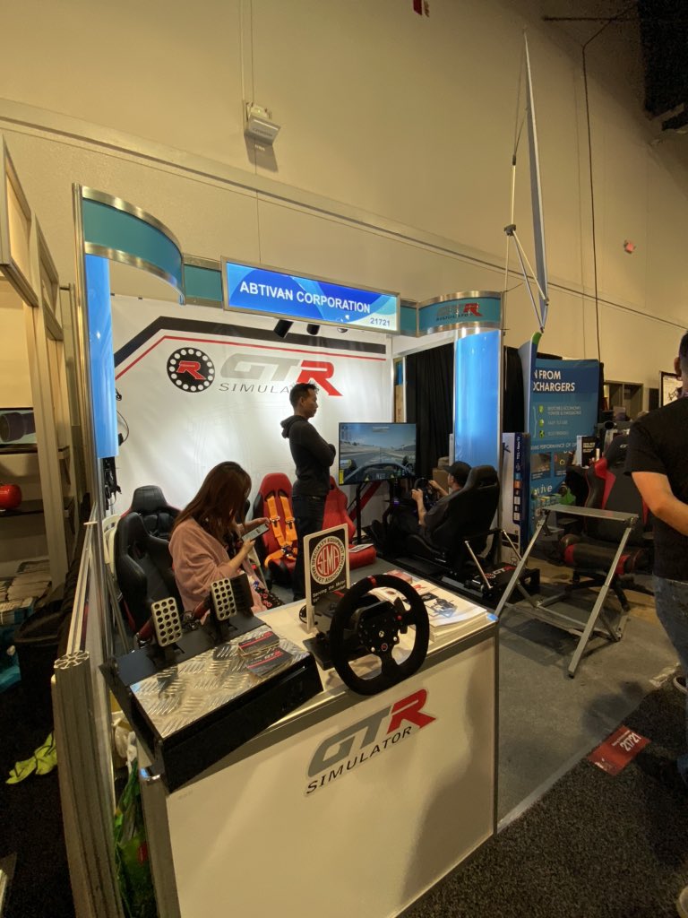 OneSimSport's tweet image. If you’re at the @SEMASHOW make sure to swing by @gtrsimulator and test out their sim rig!