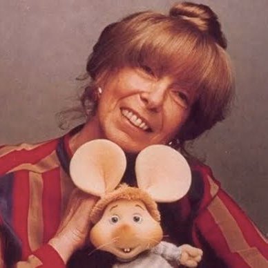 chabeloviviomas's tweet photo. Chabelo vivió más que Maria Perego, personalidad italiana creadora del famoso ratoncito Topo Gigio. https://t.co/yiUBFSfu8e