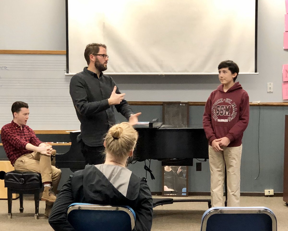 SSMPreConVPP's tweet image. Regular studio classes are an integral part of the VPP. So much learning happens in such a short time. Way to go Brewer ‘22, Briggs ‘24, Tiffany ‘23, and Austin ‘23. @dkwalton 
#voice #studioclass #classicalmusic #sing #vocalteacher