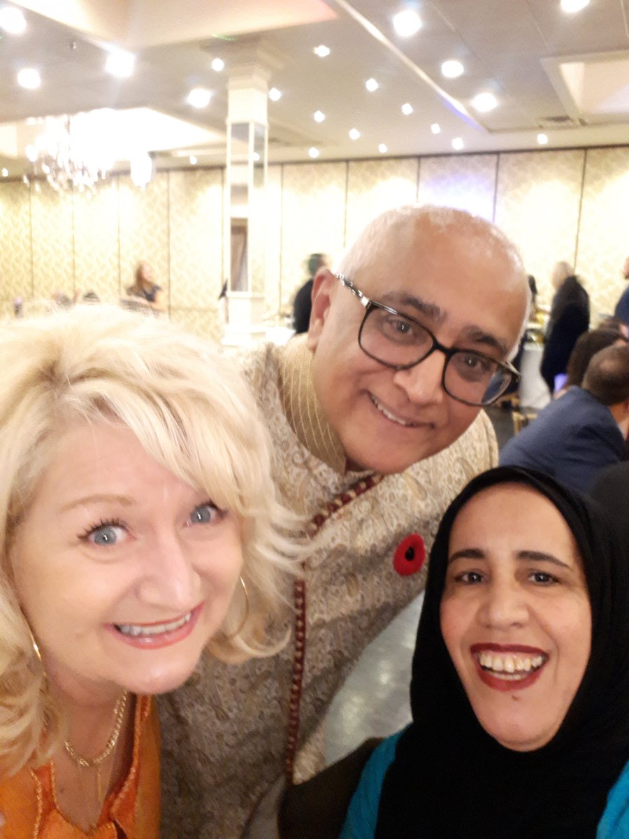 Celebrating #Diwali2019 
<a href="/VincePranjivan/">Vince Pranjivan</a> @MauricetteHowl3 <a href="/DawnEffer/">Dawn Effer</a> <a href="/LyneIpperciel/">Lyne Ipperciel</a> 
#TETSO