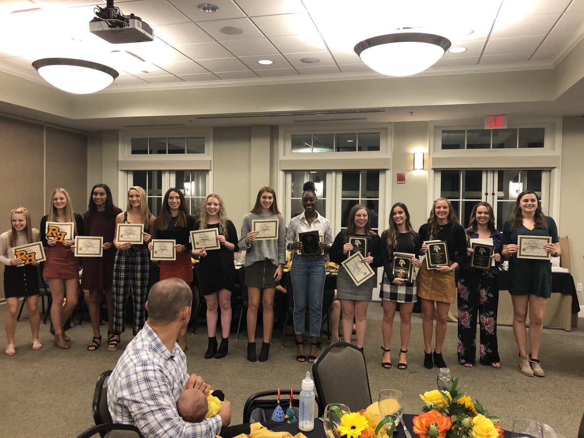 Congratulations on a great season Lady Wildcat Volleyball team!  Just the beginning! ⁦<a href="/MsKuhn_RHHS/">Valeri Orloff</a>⁩ ⁦<a href="/RHHSVolleyball/">RHHS Volleyball</a>⁩
