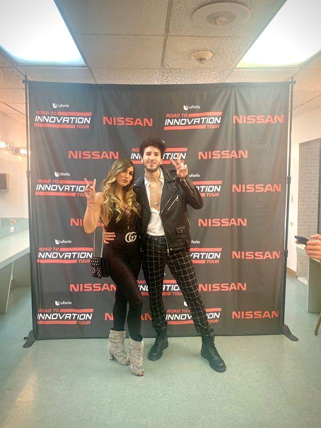 AlexaOlavarriaf's tweet photo. Nuestra Hermosa @AlexaOlavarria junto a @SebastianYatra 😍😍😍😍🙌⭐✨💁‍♀️ #YatraYatra #YatraYatraTour https://t.co/PXddEbTjEv