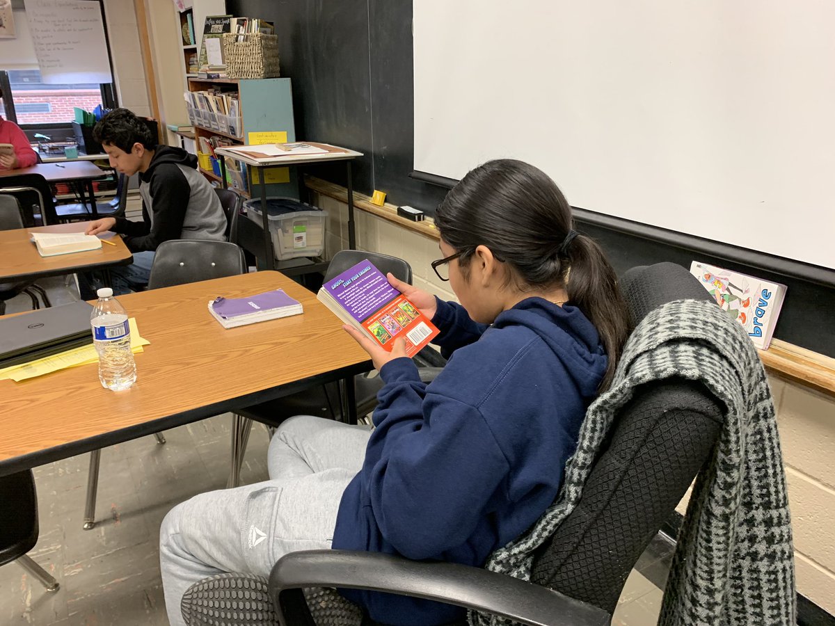 BSMS720's tweet image. Per 3 day 2 readers!! #bsmsreads @BayShoreMSLrnrs @BayShoreSchools #nctevillage