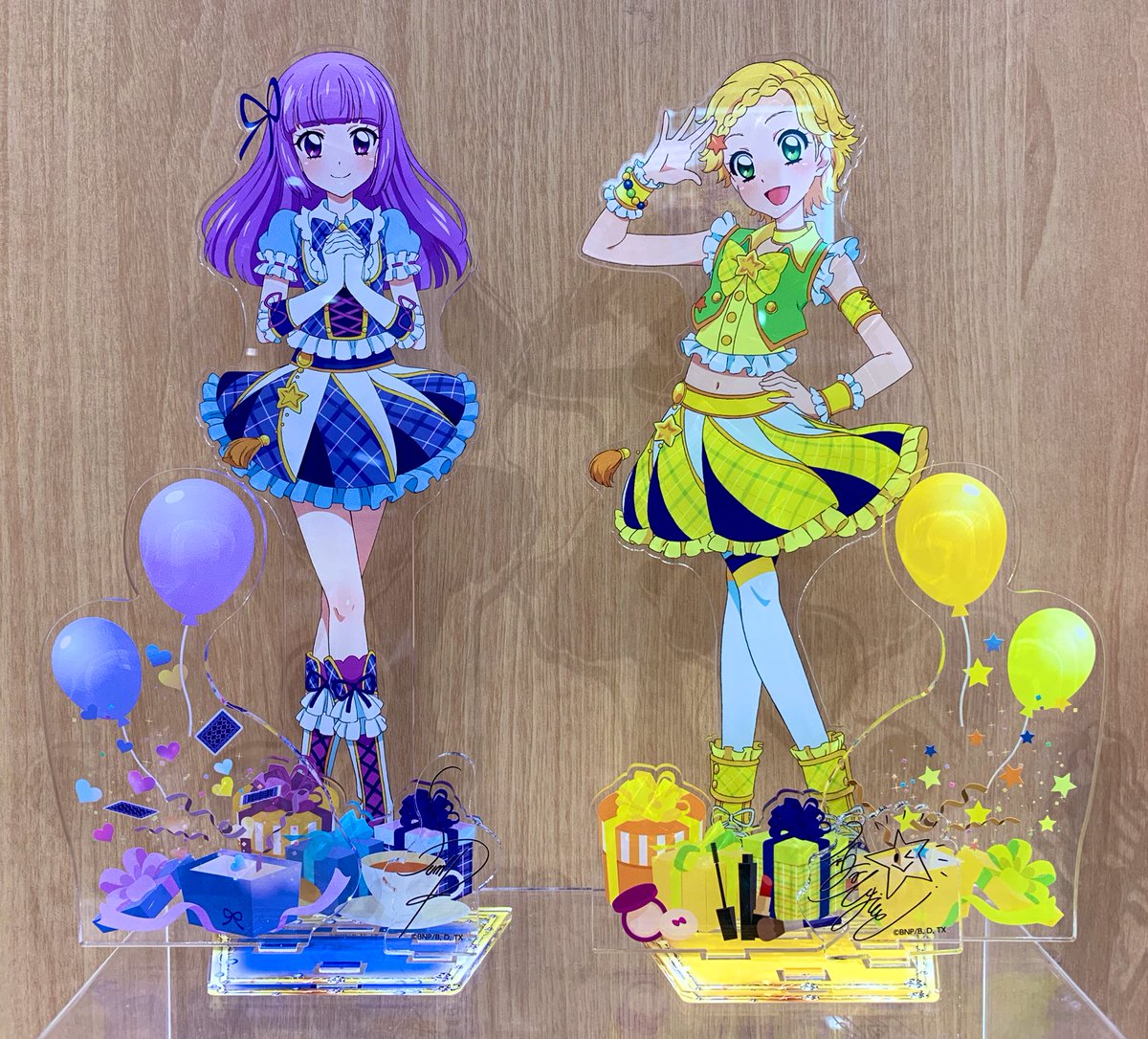 大特価放出 Amazon.co.jp: アイカツ！ 5周年 ビックアクリルスタンド