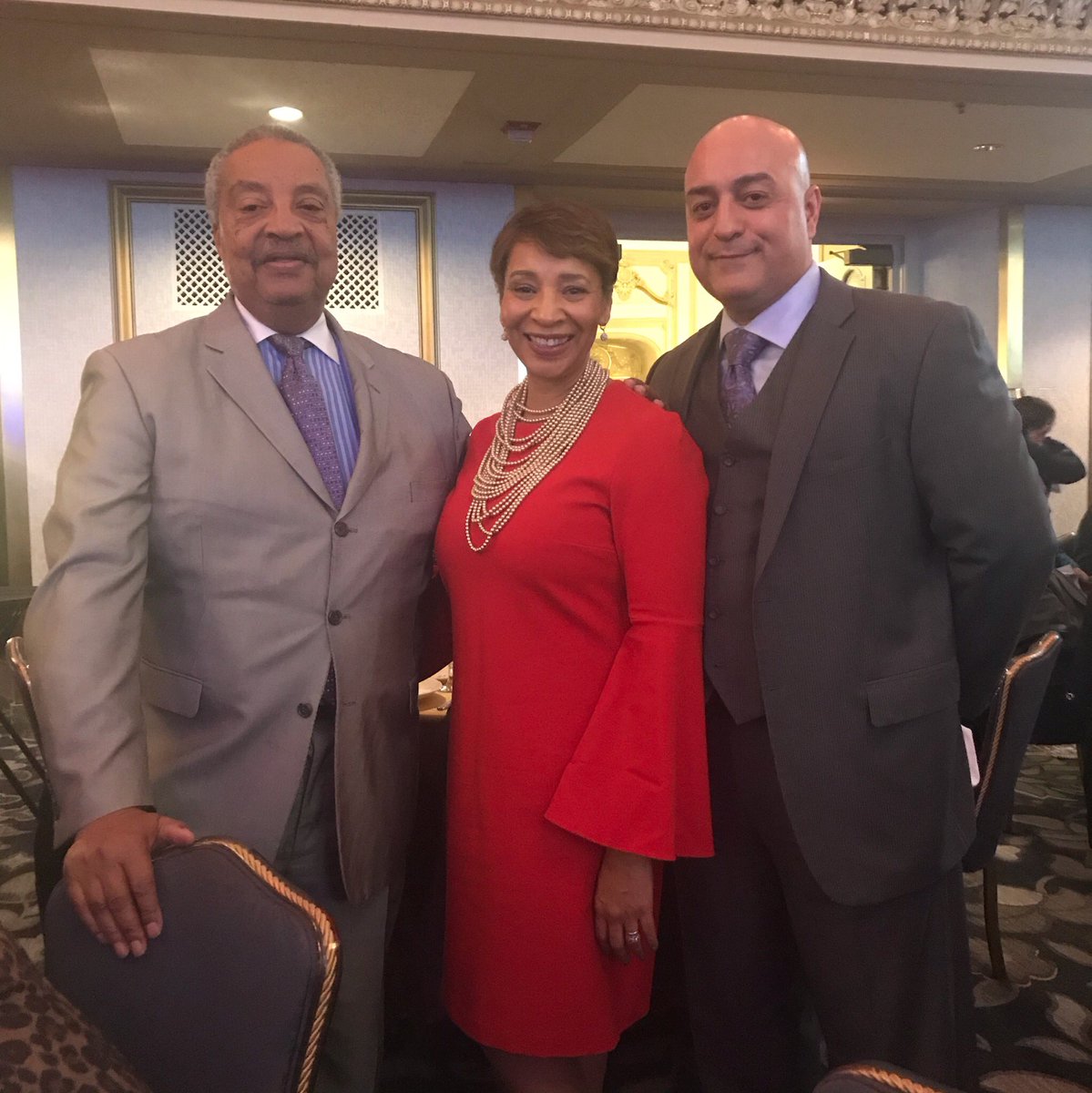MeghanCWoltman's tweet photo. Fantastic night at Chicago United’s Bridge Awards Dinner which honored two @AdvocateAurora leaders, Michele Richardson, Board Vice Chair and Jose Feliciano, System VP, Environmental Services. #leadingboldly #CULeads https://t.co/HBXhvTKxSl