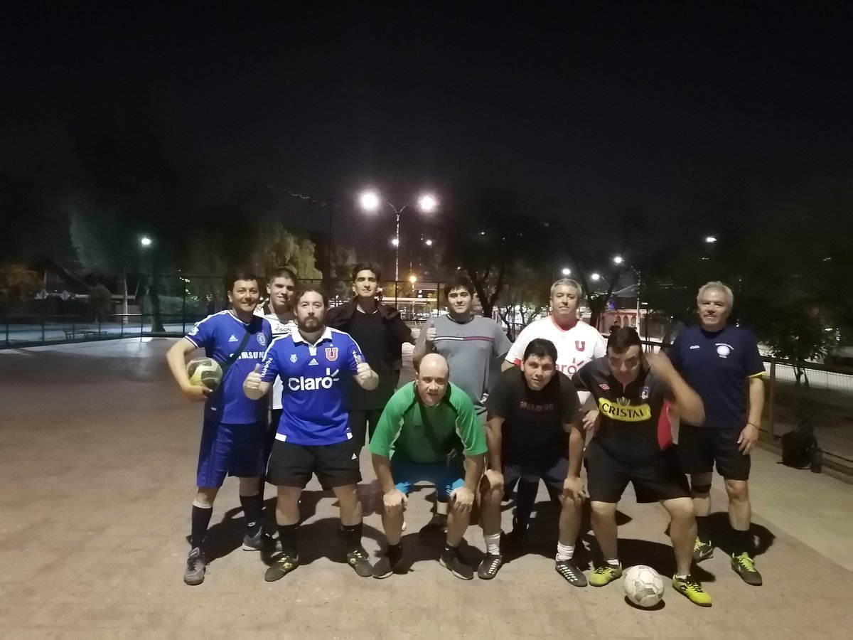ArcosNorte's tweet photo. Vamos por ese club deportivo y recuperación de espacios 💪⚽⚽ #Villalosarcos #VecinosMotivados https://t.co/f2Sx55MSr0