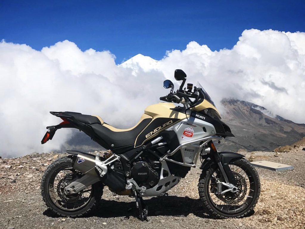 MexicoDucati's tweet photo. Uno de los paisajes en Del Mar al Cielo 2017, ¿listo para el evento de este año? ¡Nos vemos el 15 de noviembre en la tercera edición de #DelMarAlCielo ! Si quieres participar, regístrate con tu Ducati en https://t.co/Xs306l6y9G
#DucatiMexico #DucatiMx #DMAC2019 #DMAC https://t.co/MCgclWK9qp