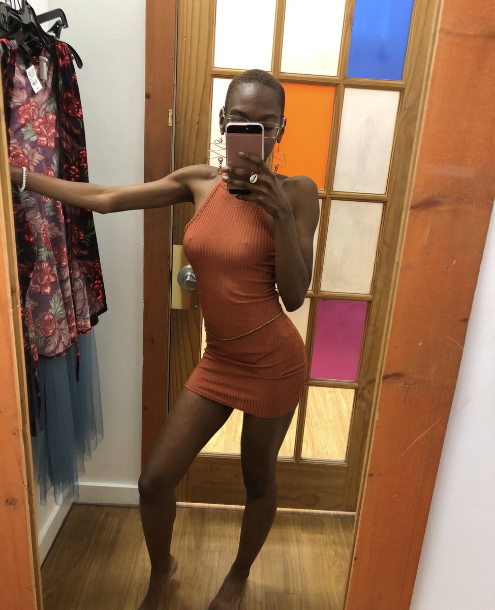 Girllaaaaaaaaa this dress fitting right right 🤪😝
