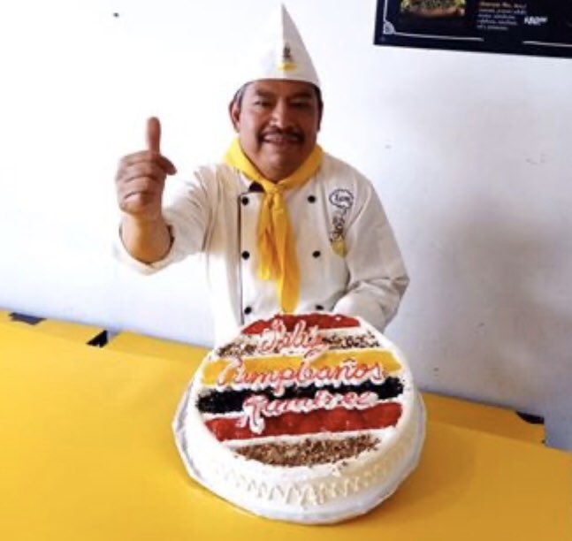 Sin duda hoy fue un gran día #SrRamirez #cumpleaños #FelizJueves