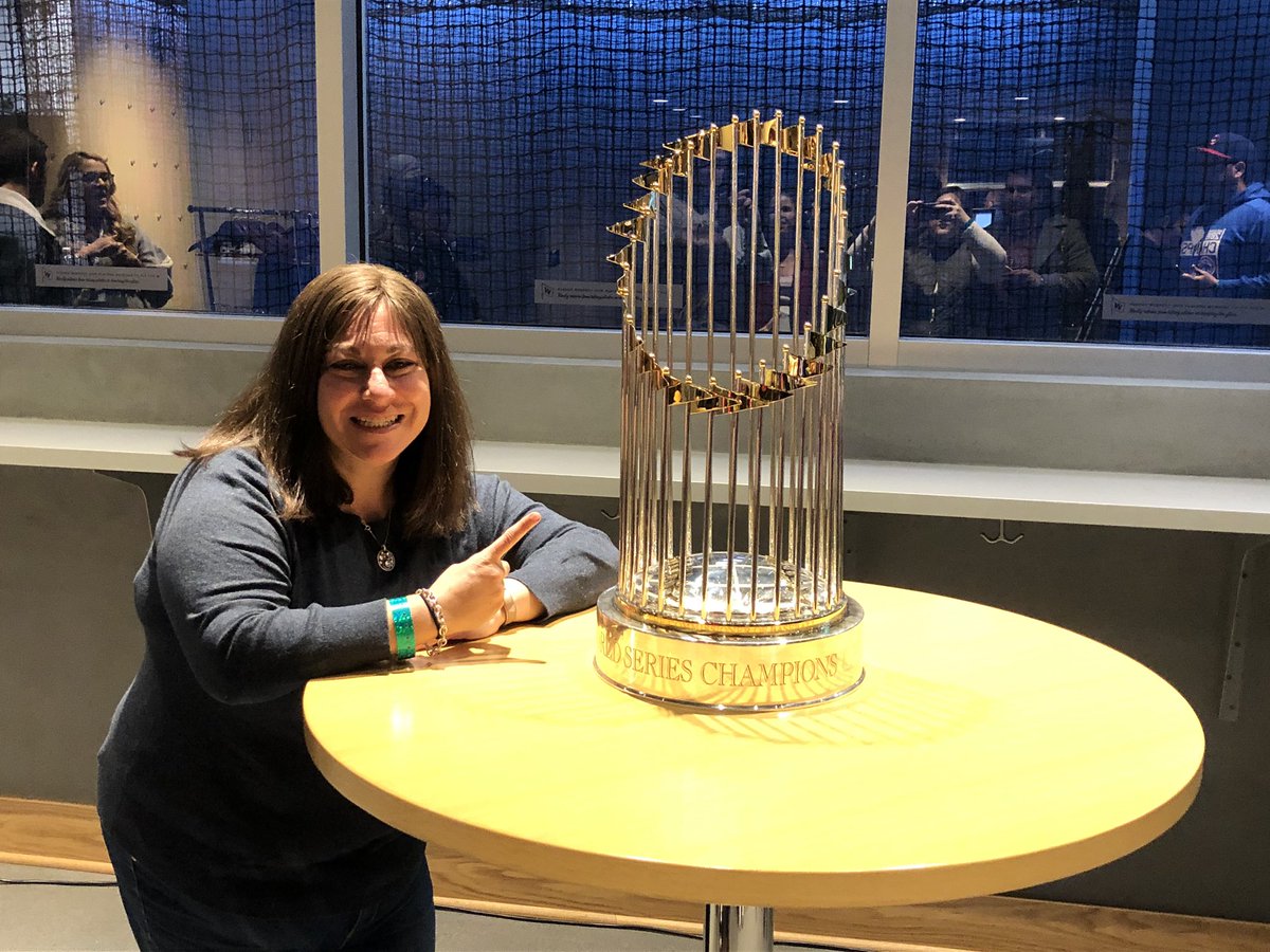 Julie 🐻💙⚾️ tweet media