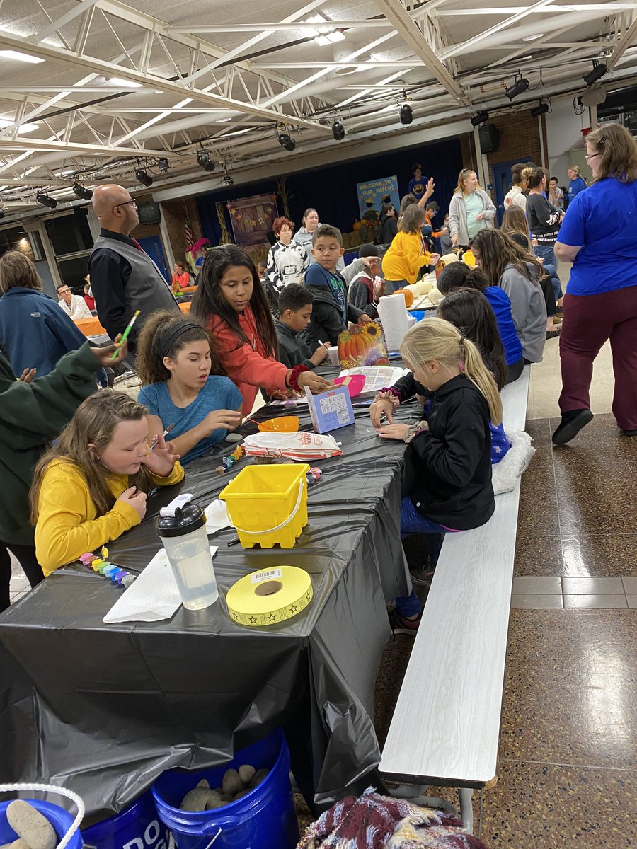 WMS_PTSA's tweet photo. Thanks for attending #WMSFallFest and thanks to all our volunteers!! β€οΈ #WMSPTSA @FCPSMaryland https://t.co/Z9FkElsddx