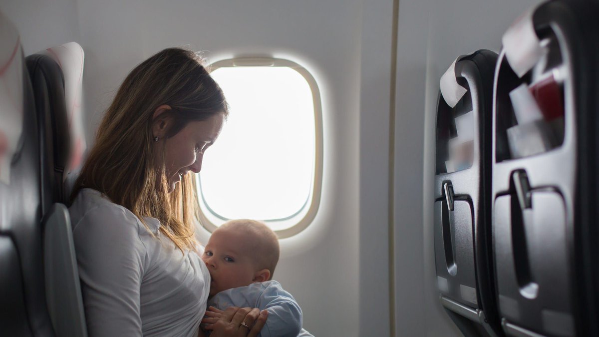 ExpectingMamas's tweet photo. This is why moms breastfeed on flights and in public ... not that we should have to explain https://t.co/5Z6lWFSpgE via @usatoday #breastfeeding #BreastfeedingMom #breastfeed https://t.co/yxLqGrv3dw