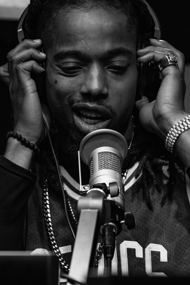 GrayRizzy's tweet photo. Almost time for the #WEOUTCHEA Show on @Shade45! Tune in at 12a ET / 9p PT @SIRIUSXM Ch45. Salute to @PdashBackslash for stopping thru to rep for the 716, #BlackForbesList and his B.U.L.L.Y ๐๐๐!!! Listen to our interview #OnDemand with the #SiriusXM app. https://t.co/psiorVmy6o
