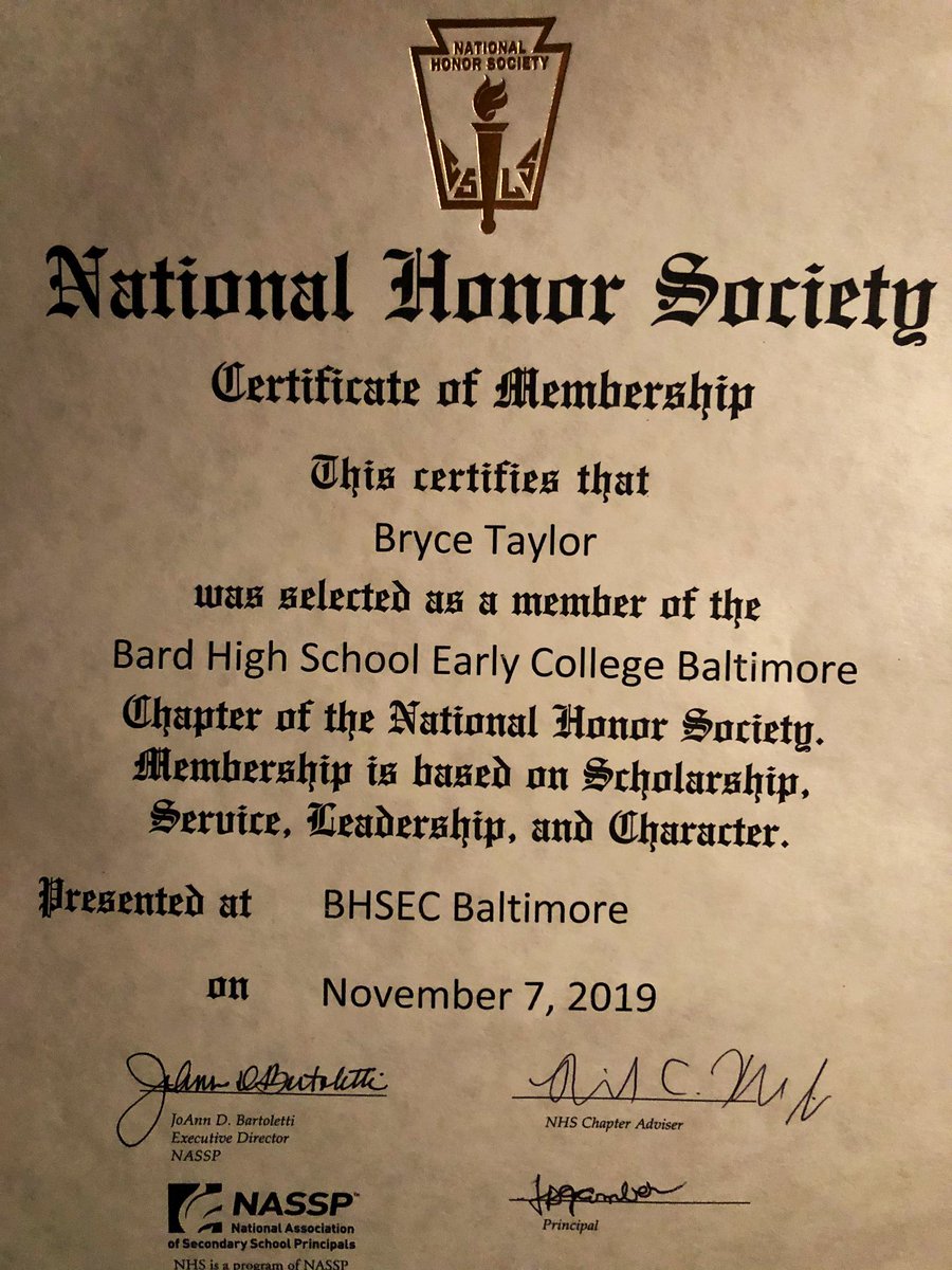 chefbrycetaylor's tweet photo. National Honor Society 📚 #classof2020 #bhsec #nationalhonorsociety @NHonorSociety 
.
#chefbrycetaylor #highschool #senioryear #2020 #collegebound #nhs #bardbaltimore #higherlearning #honorsstudent #aadegreeprogram #chef #teenchef #honors #maryland https://t.co/UqLeJPVB1K