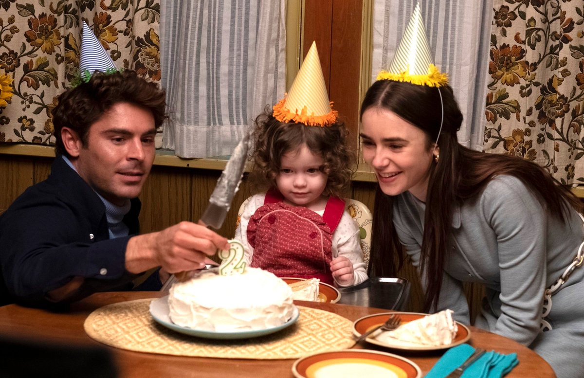 ট ইট র 映画 テッド バンディ 公式 配信中 ブルーレイ Dvd発売中 上映館案内 関東 Tohoシネマズららぽーと富士見 Tohoシネマズららぽーと船橋 Tohoシネマズ流山おおたかの森 Tohoシネマズ上大岡 Tohoシネマズららぽーと横浜 Kino Cinema 横浜