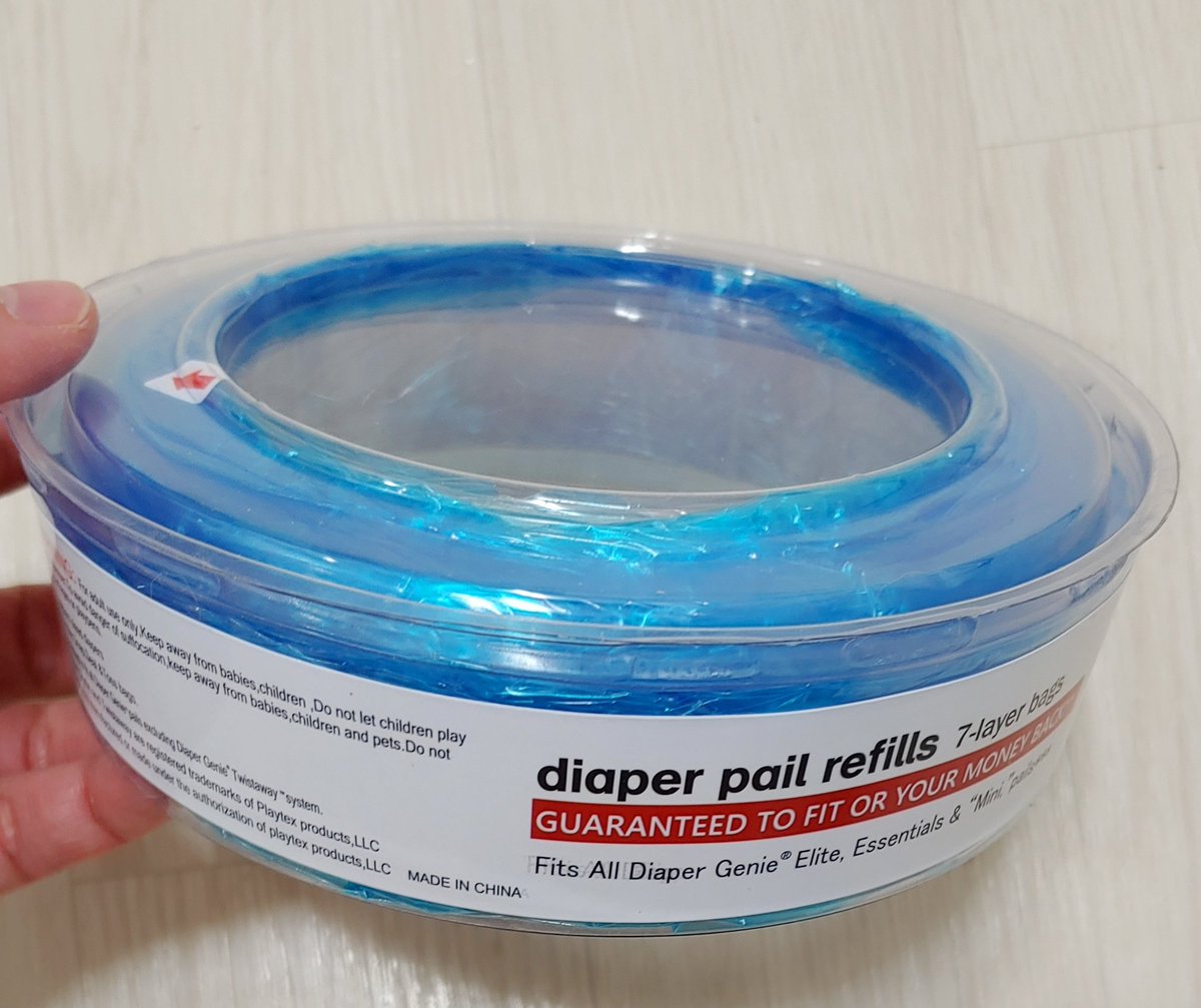 리터라커 리필 대용 리터루 <a href="/sealitcokr/">씰잇 리터루</a> 에서 체험용 리터루 1개를 보내주셨습니다. 우선 모양은 리터라커와 거의 비슷하네요. 하루님이 검수하십니다.