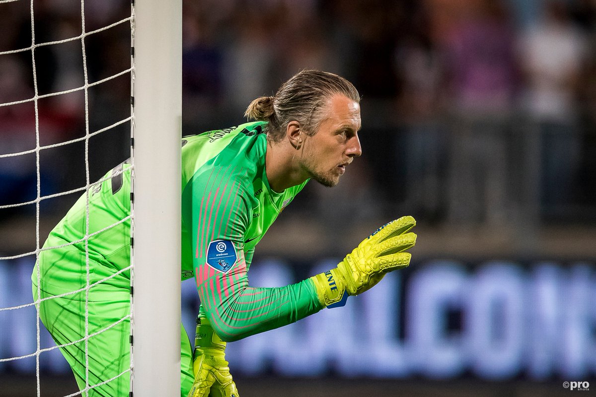 Dat gevoel als je vandaag 3⃣6⃣ jaar bent geworden... 🙌🕺

Van harte gefeliciteerd, Remko! 🎊🎈

Vanavond trakteren met 3⃣ punten en een clean sheet? 🤗

#Vitesse #vitgro