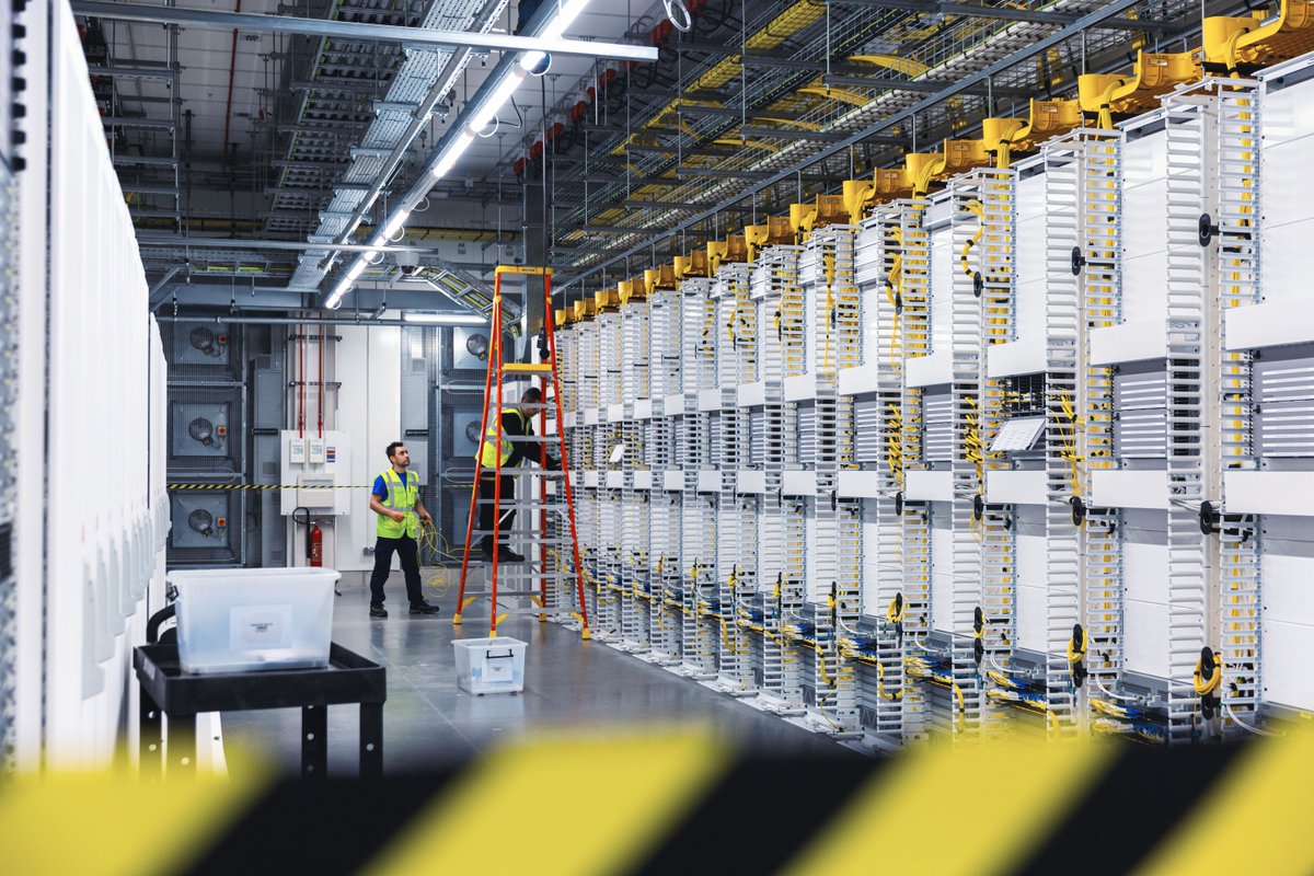 MicrosoftNorge's tweet image. Hurra!🥳 Endelig har dagen for åpningen av våre norske datasentre kommet🎉Dette har vi gledet oss til lenge! #NorwegianCloud Les mer på aka.ms/norwegiancloud