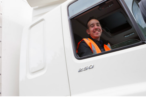 Route4solutions's tweet image. Looking for great rates of pay and driving assignments to suit you? Just get in touch today. 
buff.ly/2G5m5rC