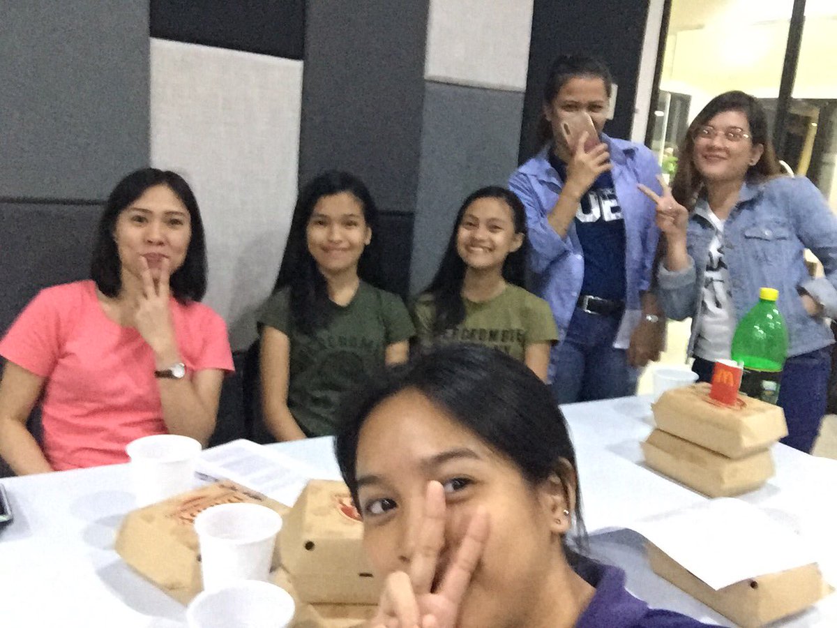 Nicaaaayyyyy's tweet image. 2shifts per day. 8 hrs for morning shift and 8 hrs for night shift and yes still have time to worship you oh lord 😇 #ThursdayRoutine #DGroup