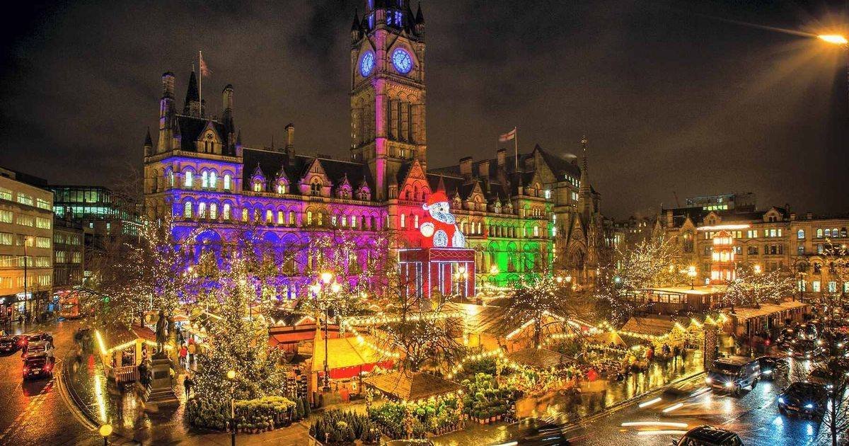 boohoo's tweet image. The Manchester Christmas Markets are officially open!
🎄☃️🎅🍷 who needs to take you ASAP👀