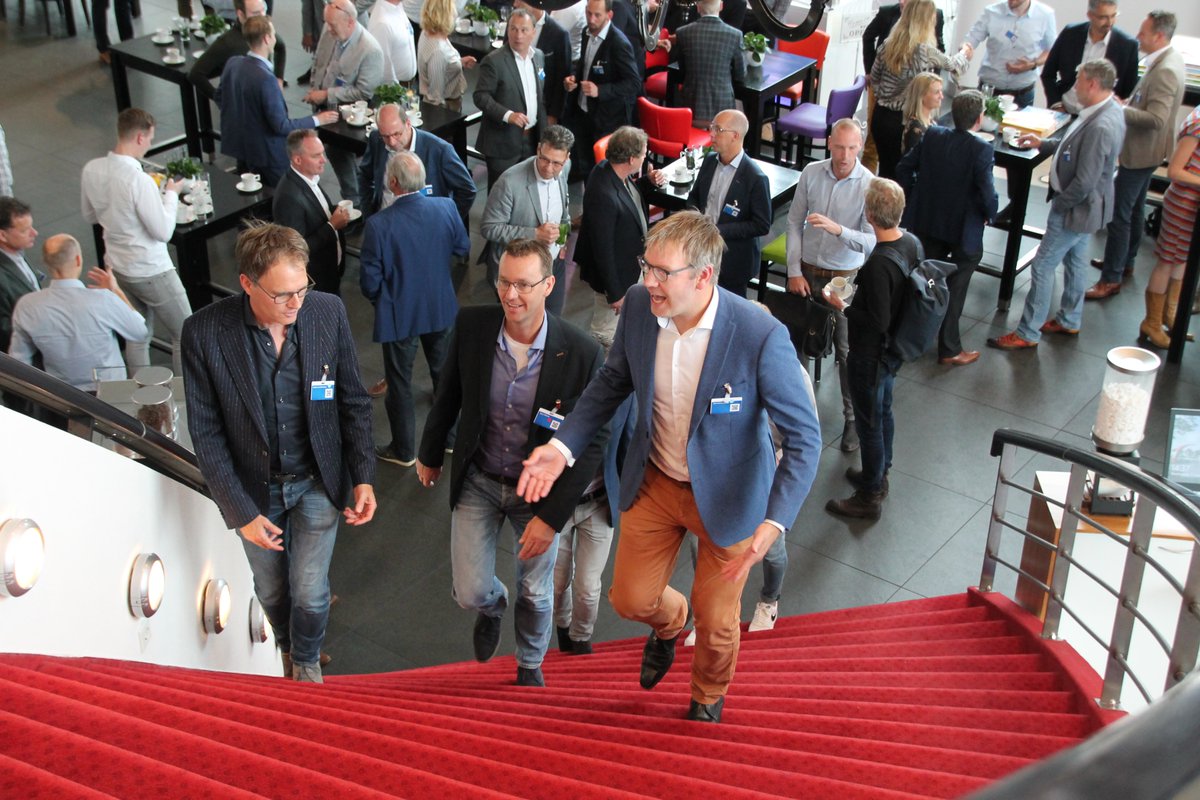 thenewbuilders's tweet image. Het New Builders Festival staat online! Op 2 december a.s. komen we als New Builders bij elkaar in Ede. 

Wij zijn The New Builders. Positieve veranderaars in de bouw. Jij ook?

Meer info en aanmelden: the-new-builders.viadesk.com/do/eventreadpu…