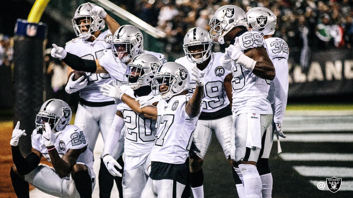 @Raiders's photo on erik harris