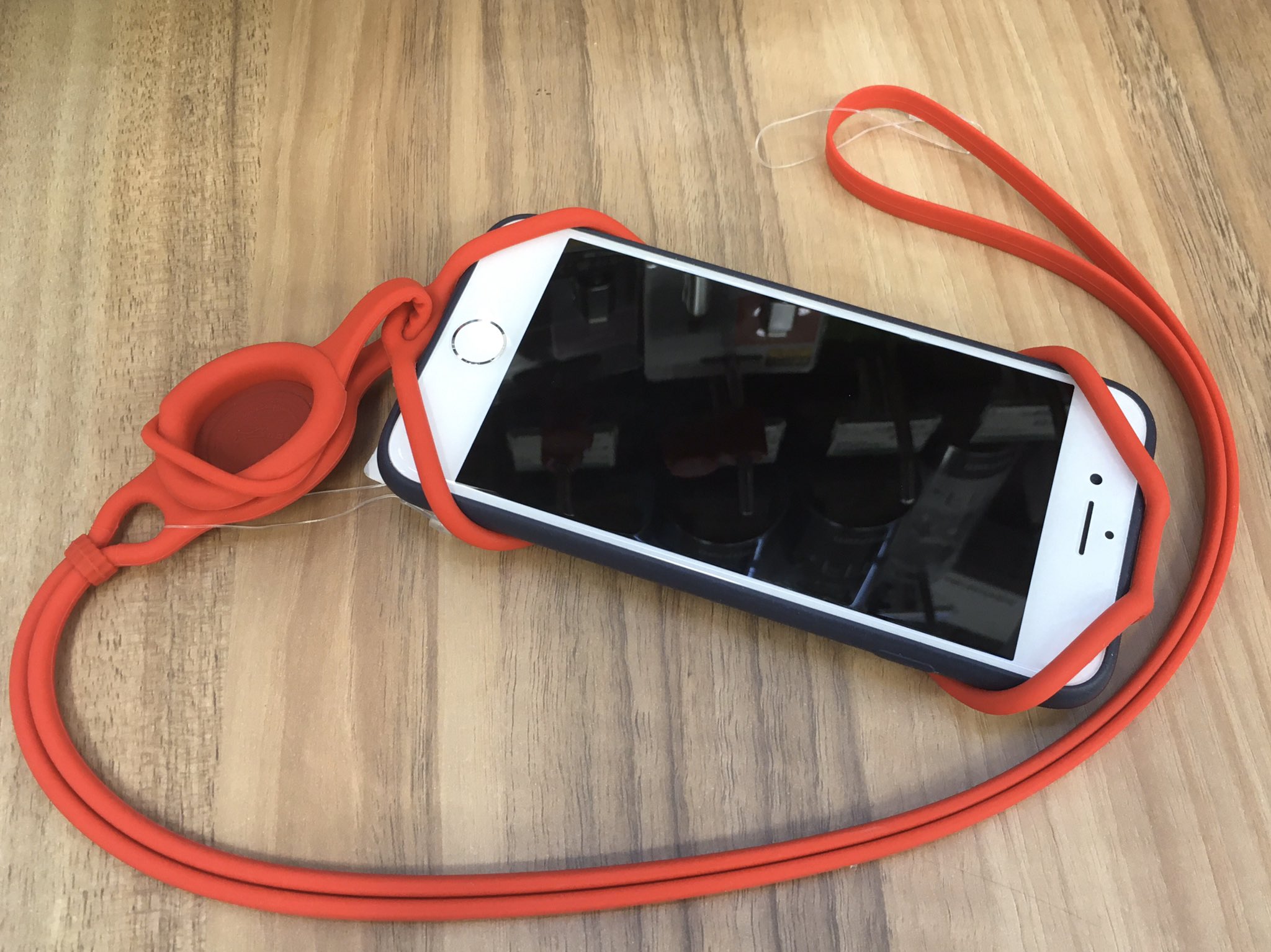 【新品】マーティンキム　渋谷POPUP  アイフォンケース　iPhone14 スマホケース アンドロイド マーティンキム 渋谷POPUP