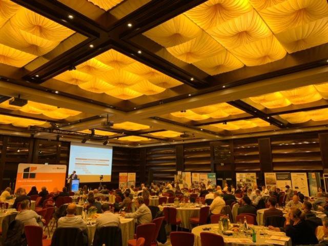 Our team from <a href="/Moldtech_sl/">Moldtech</a> has participated in a conference in Romania talking about our special #3Dmoulds for #precast #concrete
Suitable for the construction🏗️of residential or public #buildings
Know➕about them here👉moldtechsl.es/en/products/sp…
#Moldtech #residentialconstruction