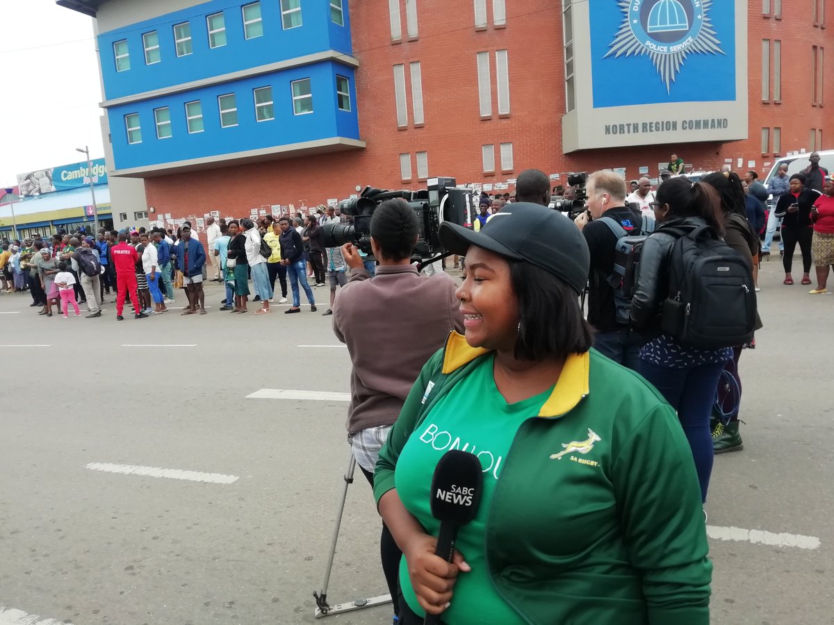 The Kwamashu community has come out in its numbers to see the 2019 rugby world cup winning team... #SpringboksChampions  #sabcnews #sabckzn #TrophyTour #BoksTrophyTour #StrongerTogether